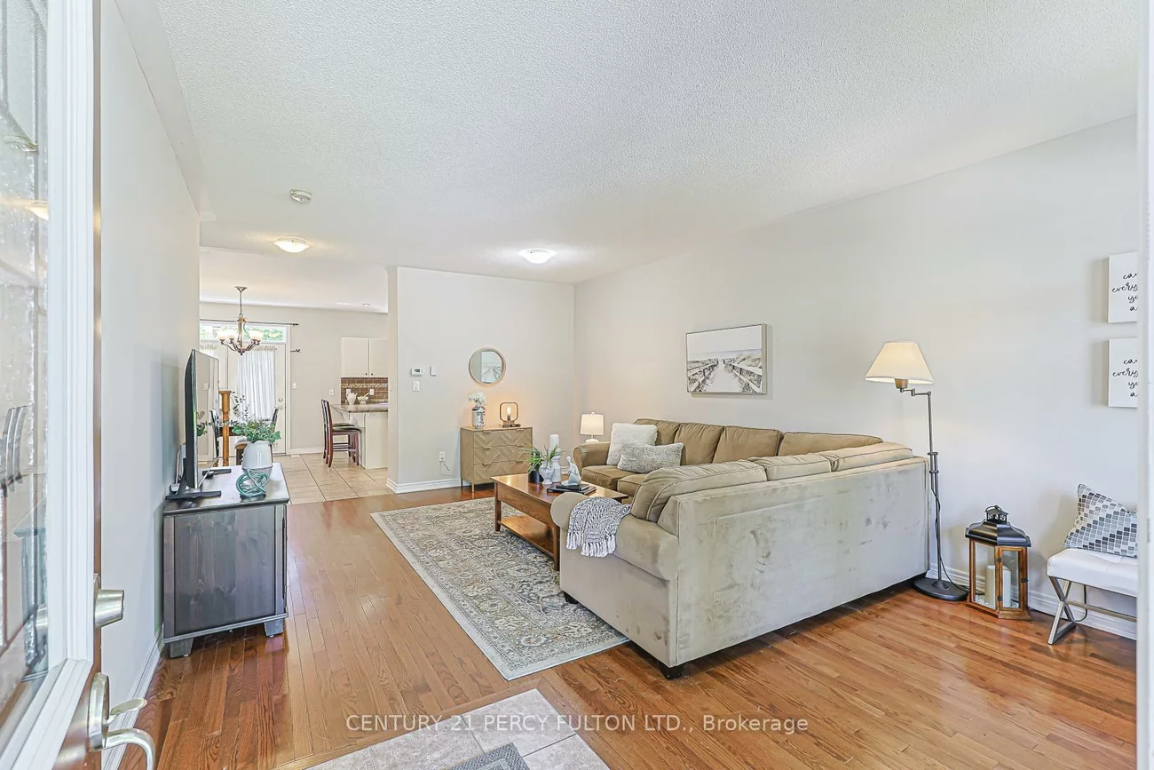 42, Arthur Case, Mt Albert, East Gwillimbury