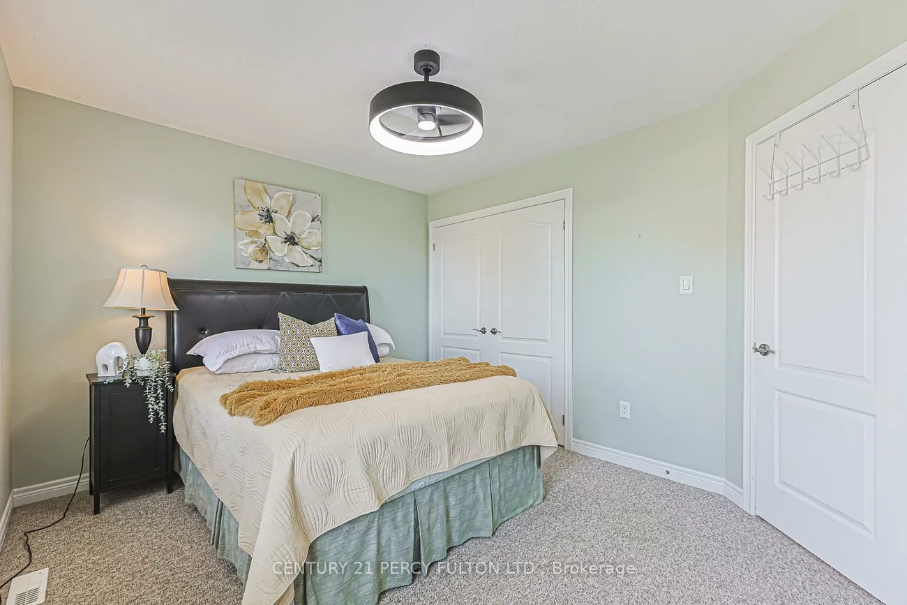42, Arthur Case, Mt Albert, East Gwillimbury