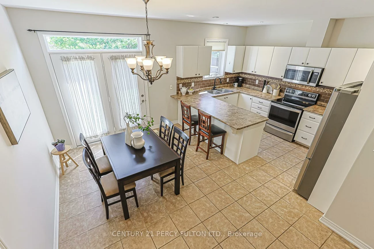 42, Arthur Case, Mt Albert, East Gwillimbury