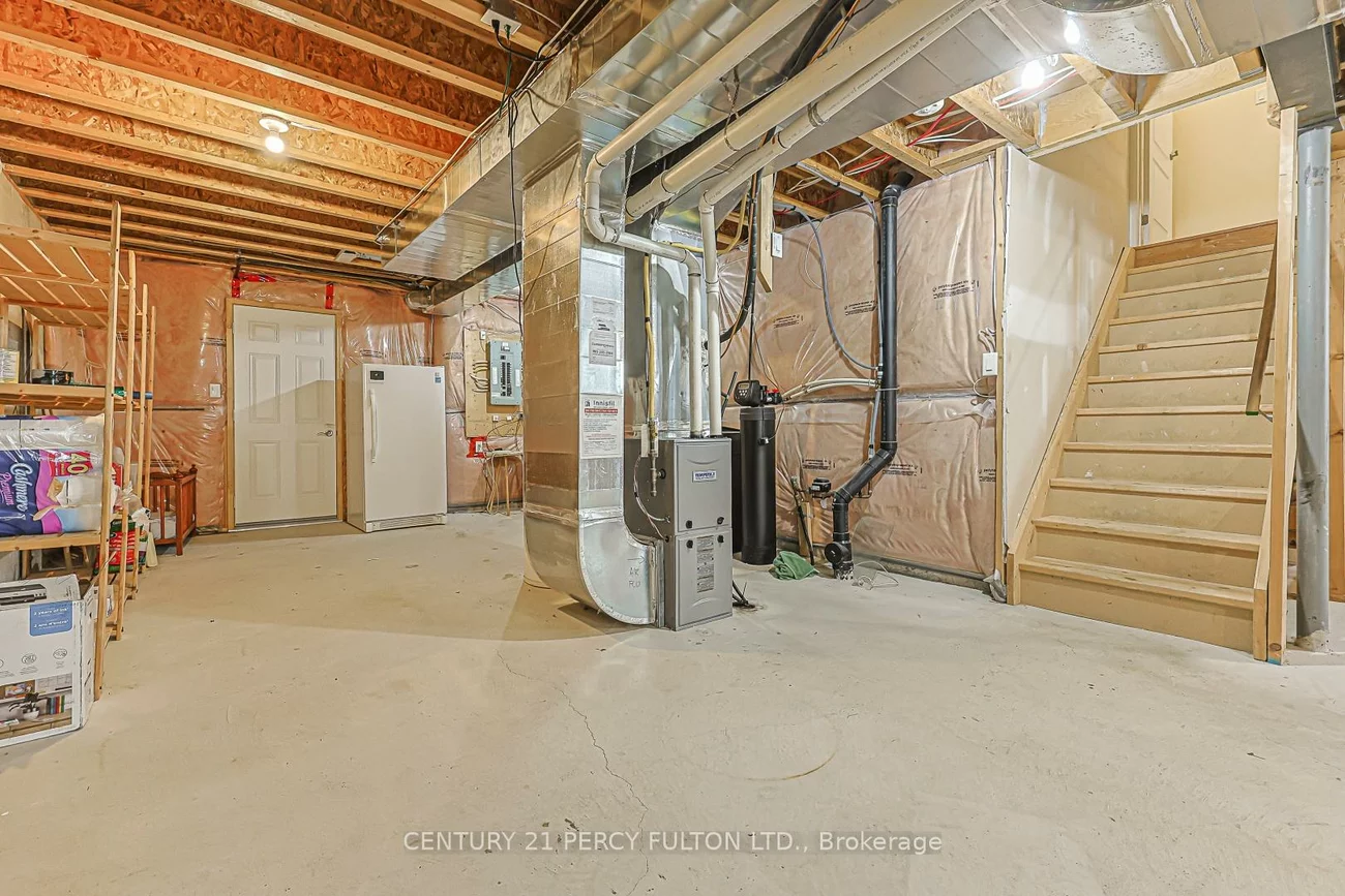 42, Arthur Case, Mt Albert, East Gwillimbury