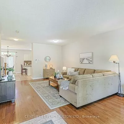 42, Arthur Case, Mt Albert, East Gwillimbury
