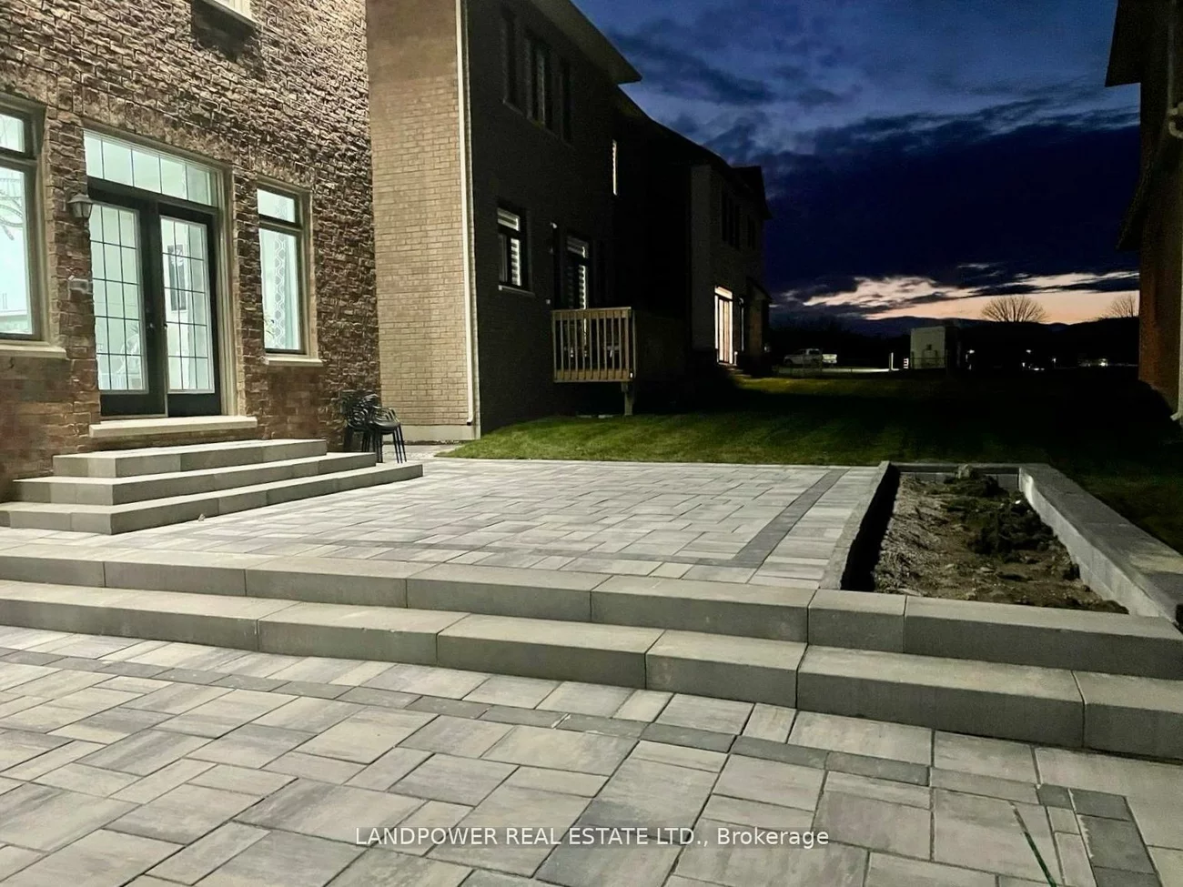 20, Tesla, Holland Landing, East Gwillimbury