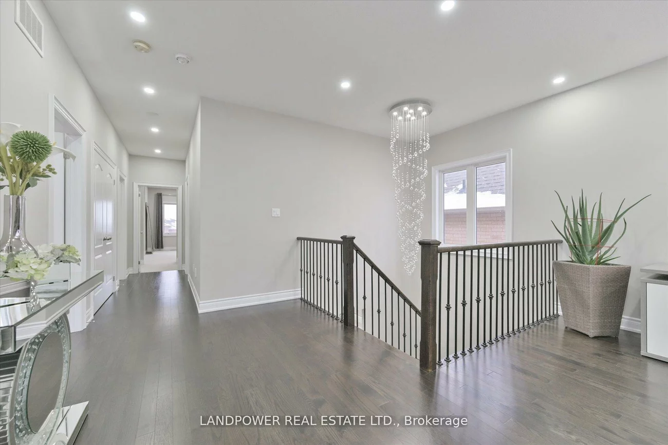 20, Tesla, Holland Landing, East Gwillimbury