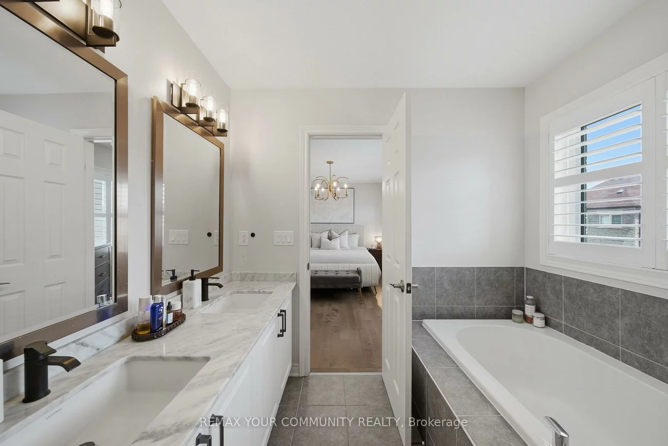 275, Sharon Creek, Sharon, East Gwillimbury