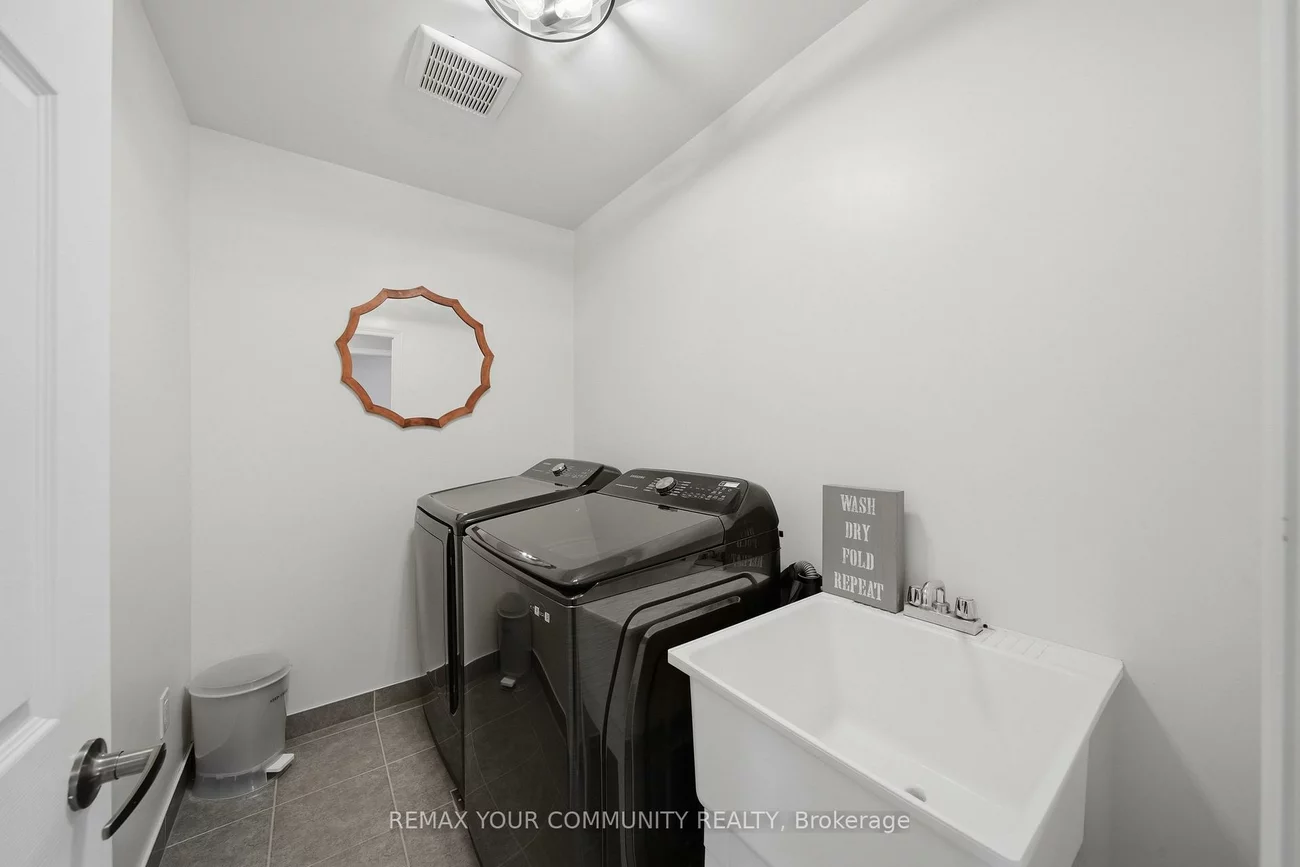 275, Sharon Creek, Sharon, East Gwillimbury