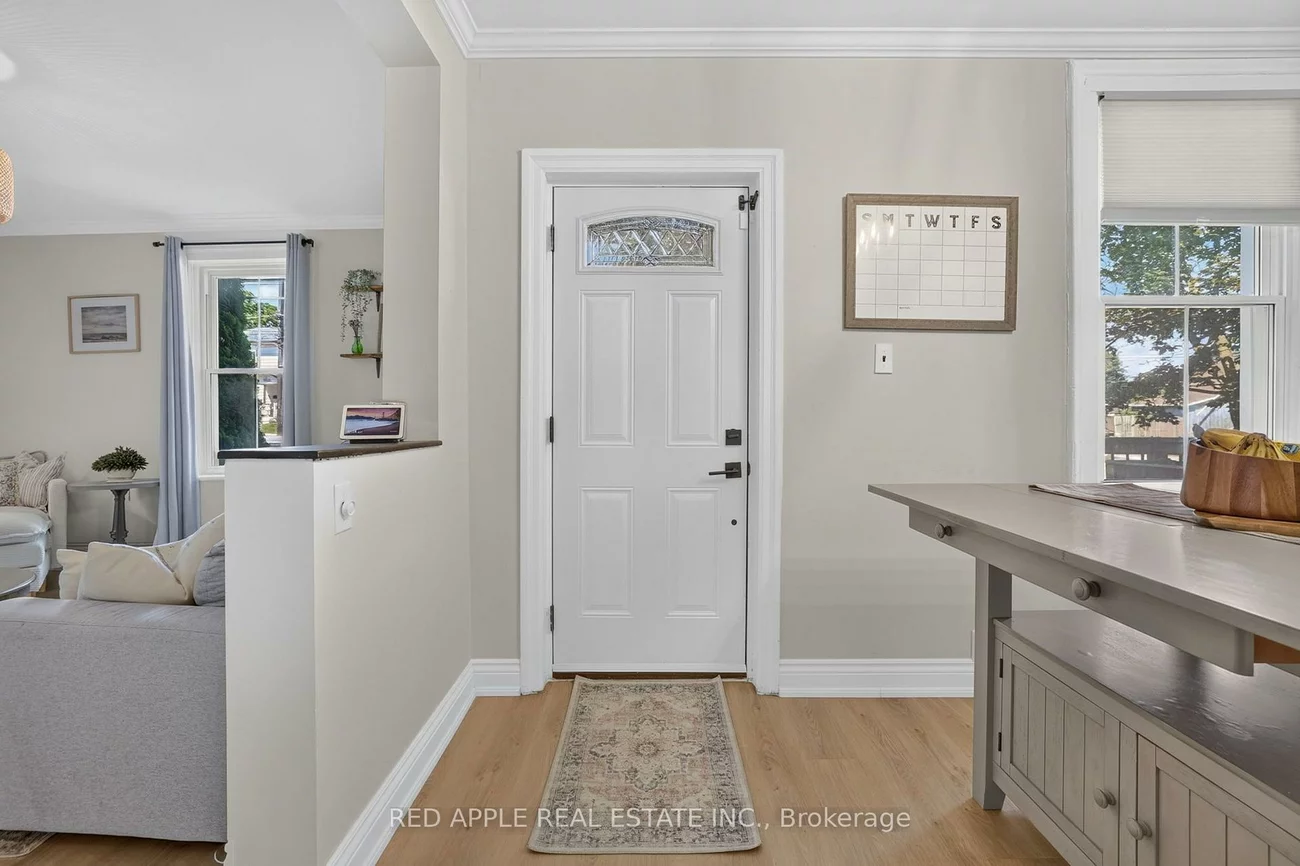 20435, Leslie, Queensville, East Gwillimbury