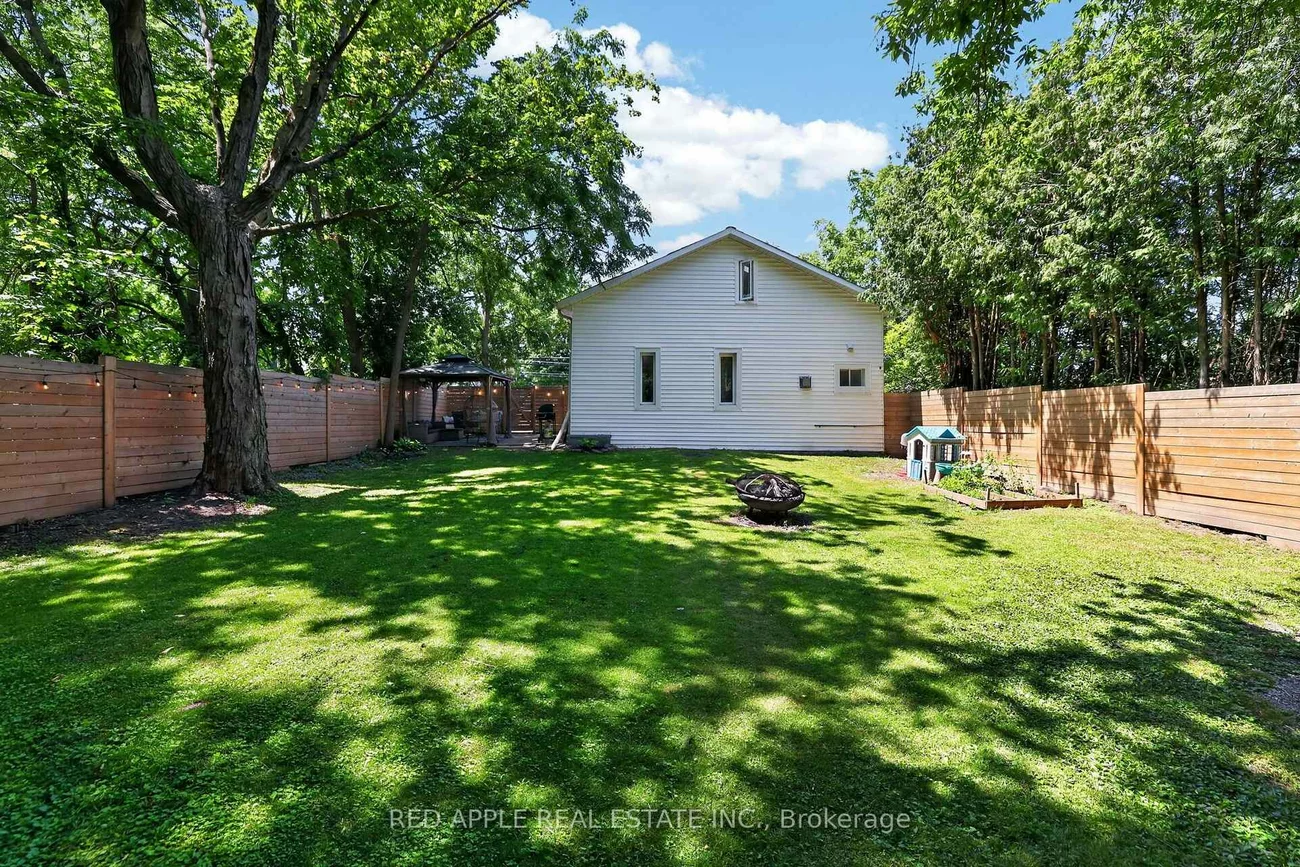 20435, Leslie, Queensville, East Gwillimbury