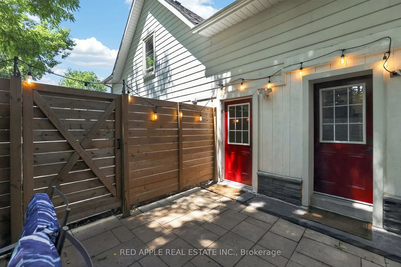20435, Leslie, Queensville, East Gwillimbury
