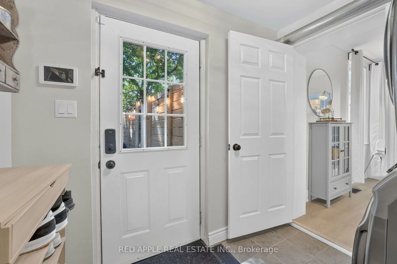 20435, Leslie, Queensville, East Gwillimbury