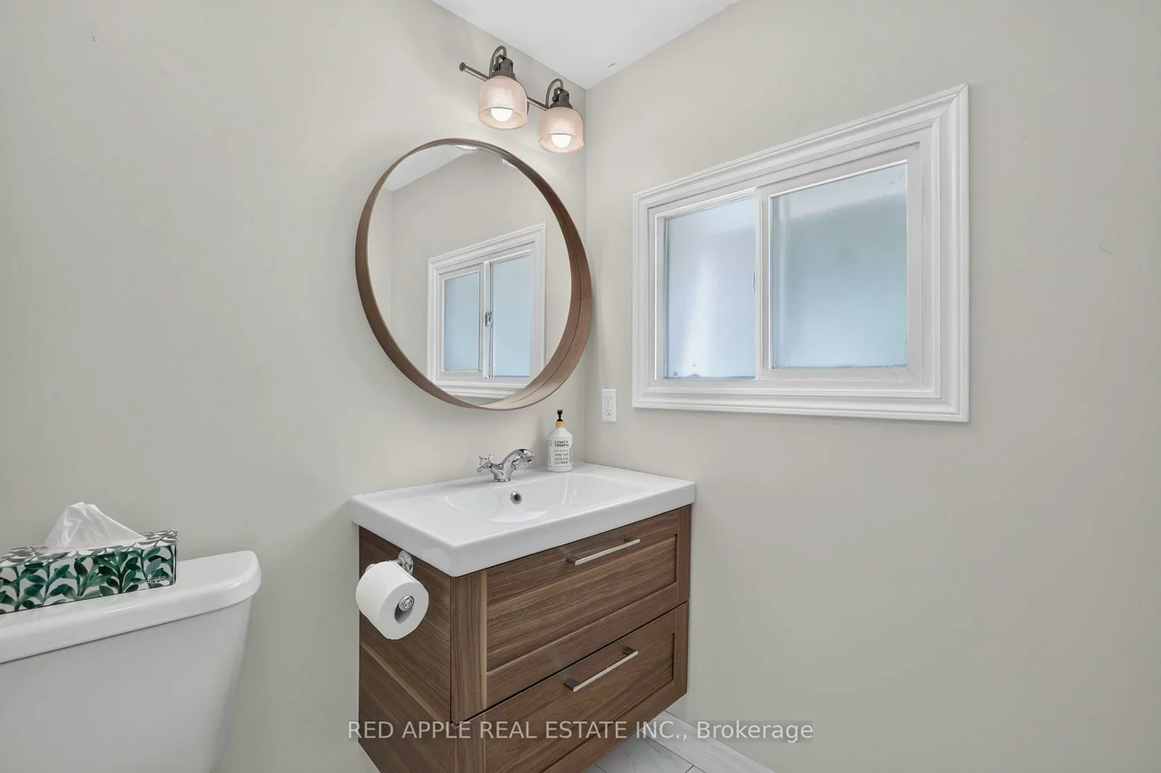 20435, Leslie, Queensville, East Gwillimbury