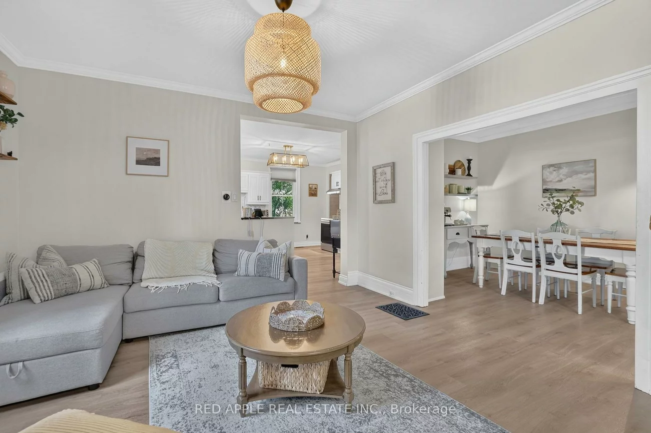 20435, Leslie, Queensville, East Gwillimbury
