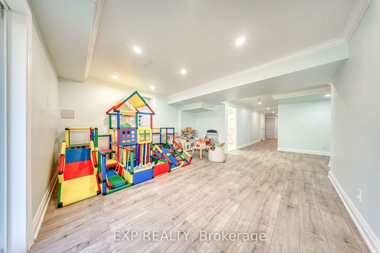 8, Prosperity, Holland Landing, East Gwillimbury