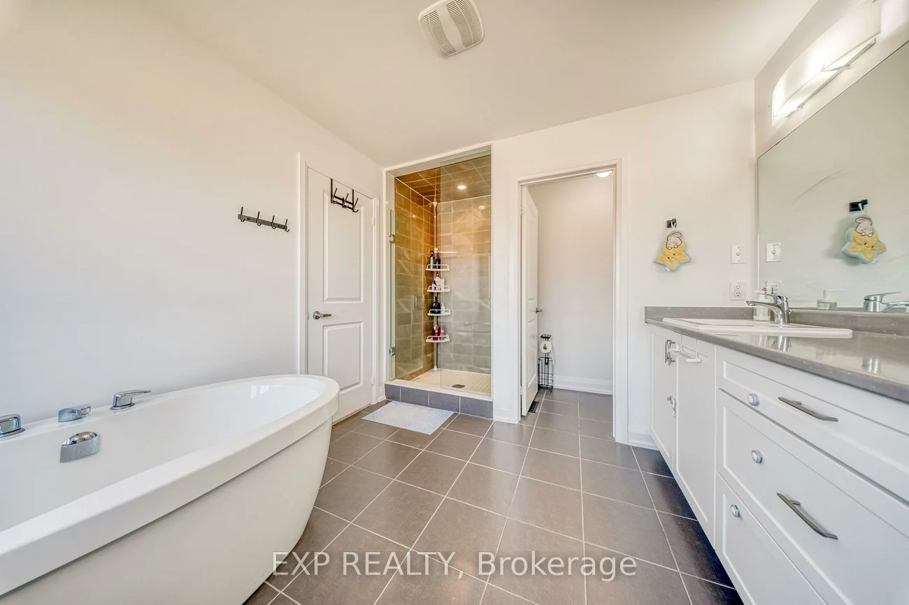 8, Prosperity, Holland Landing, East Gwillimbury