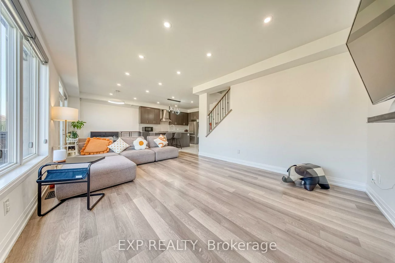 8, Prosperity, Holland Landing, East Gwillimbury