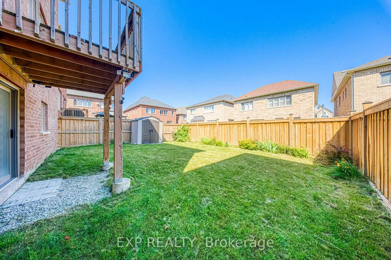 8, Prosperity, Holland Landing, East Gwillimbury