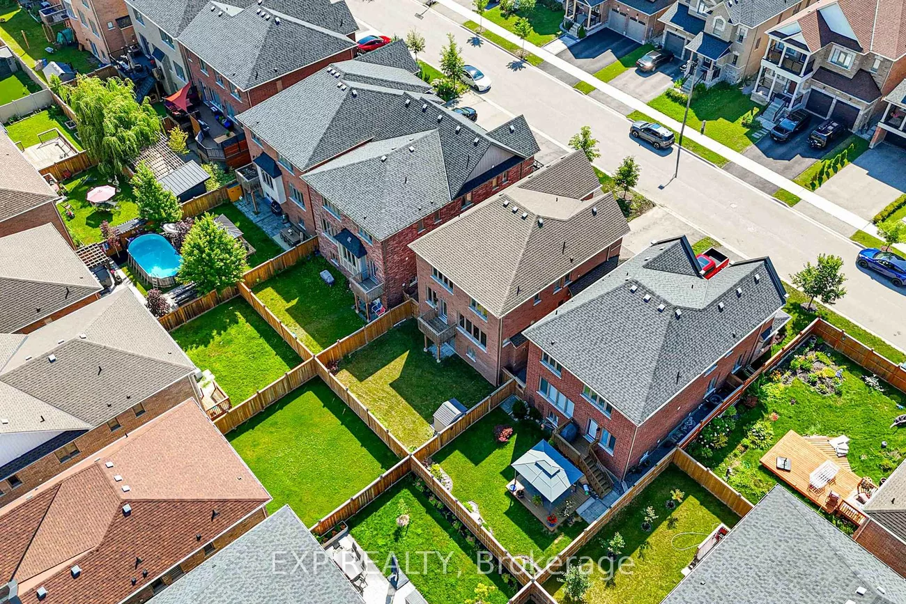 8, Prosperity, Holland Landing, East Gwillimbury