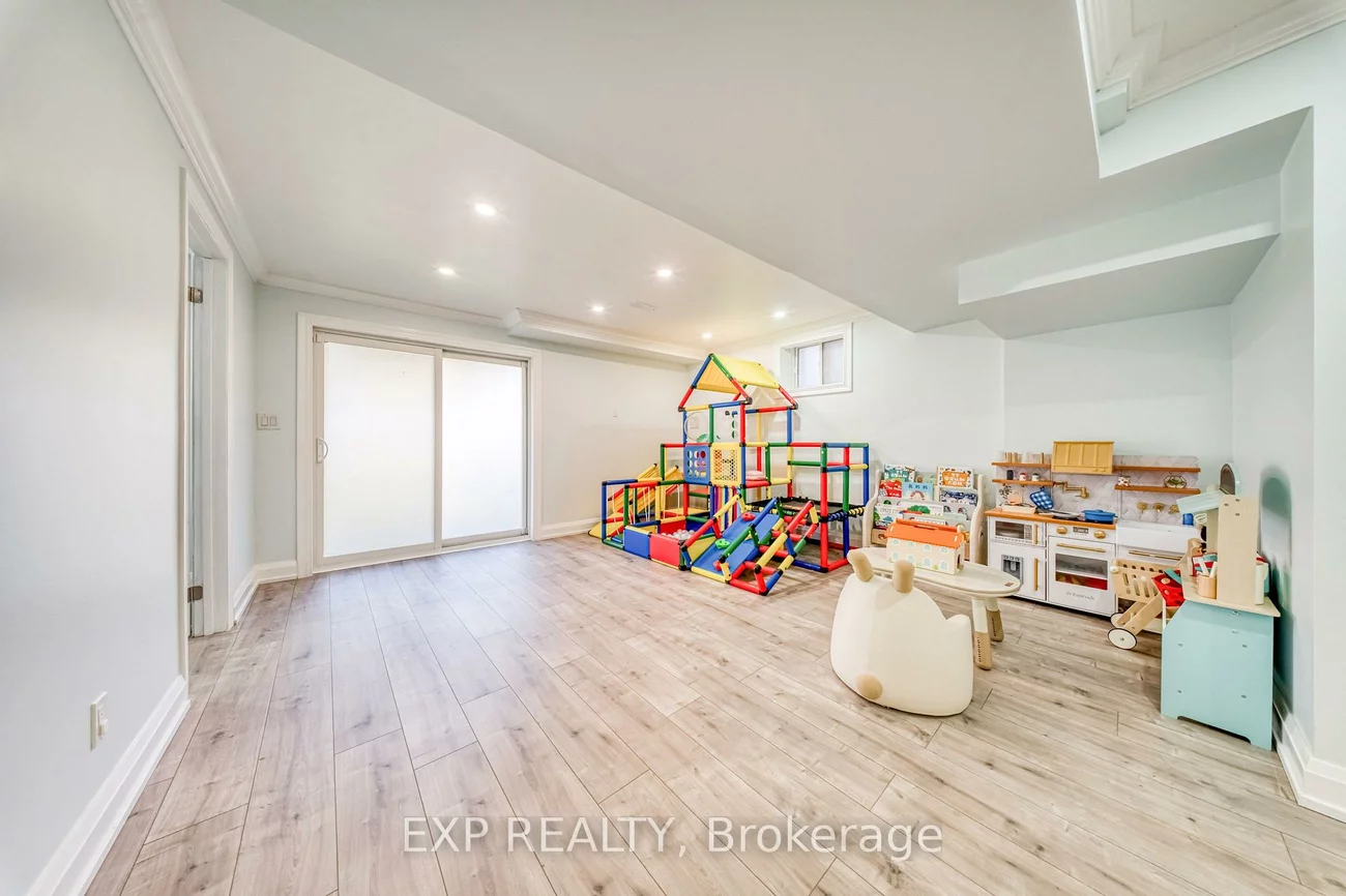 8, Prosperity, Holland Landing, East Gwillimbury