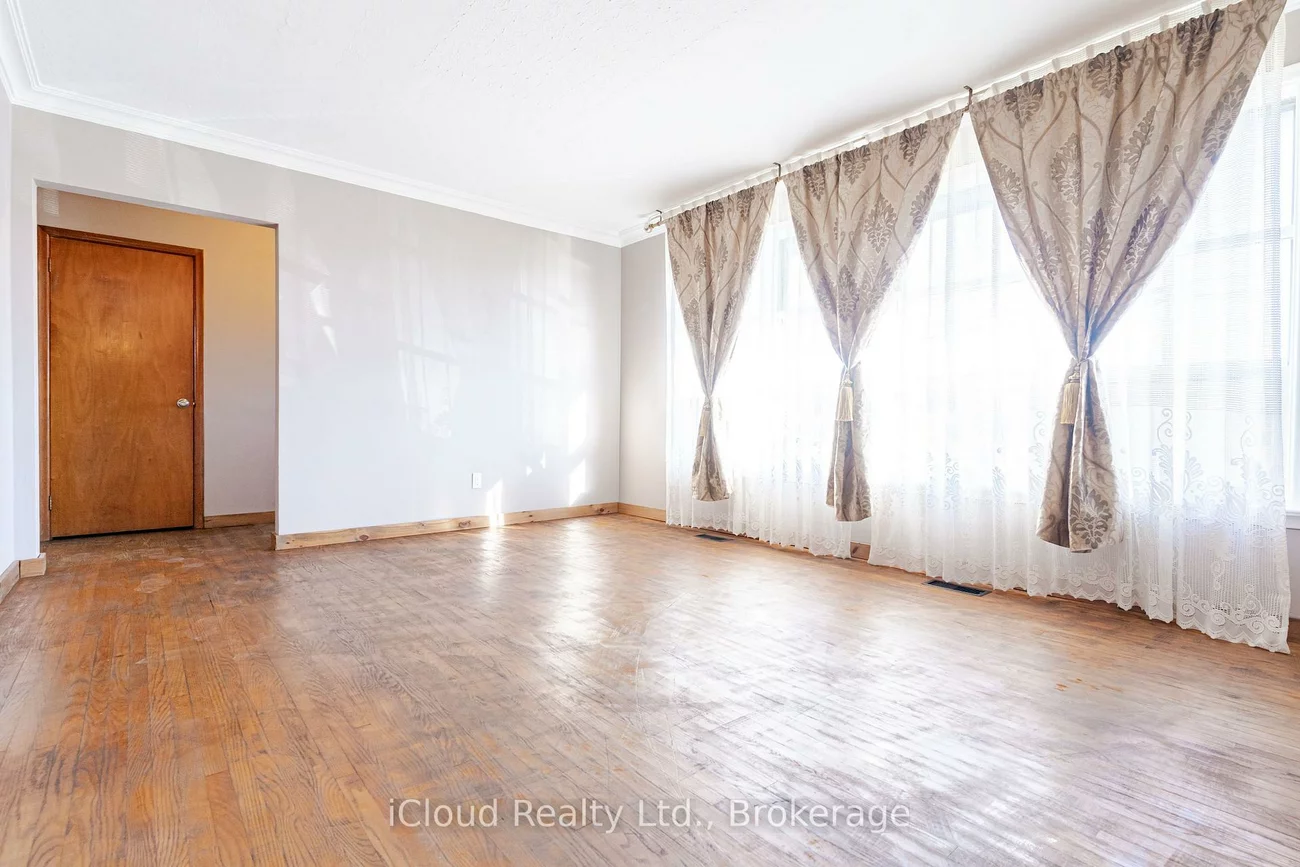 18200, Leslie, Rural East Gwillimbury, East Gwillimbury