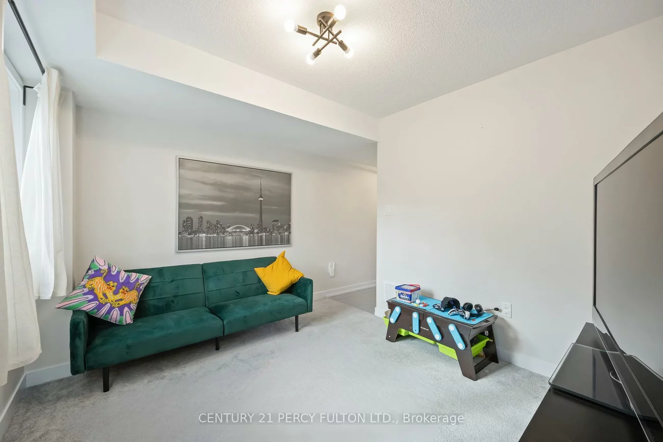 102, Lyall Stokes, Mt Albert, East Gwillimbury