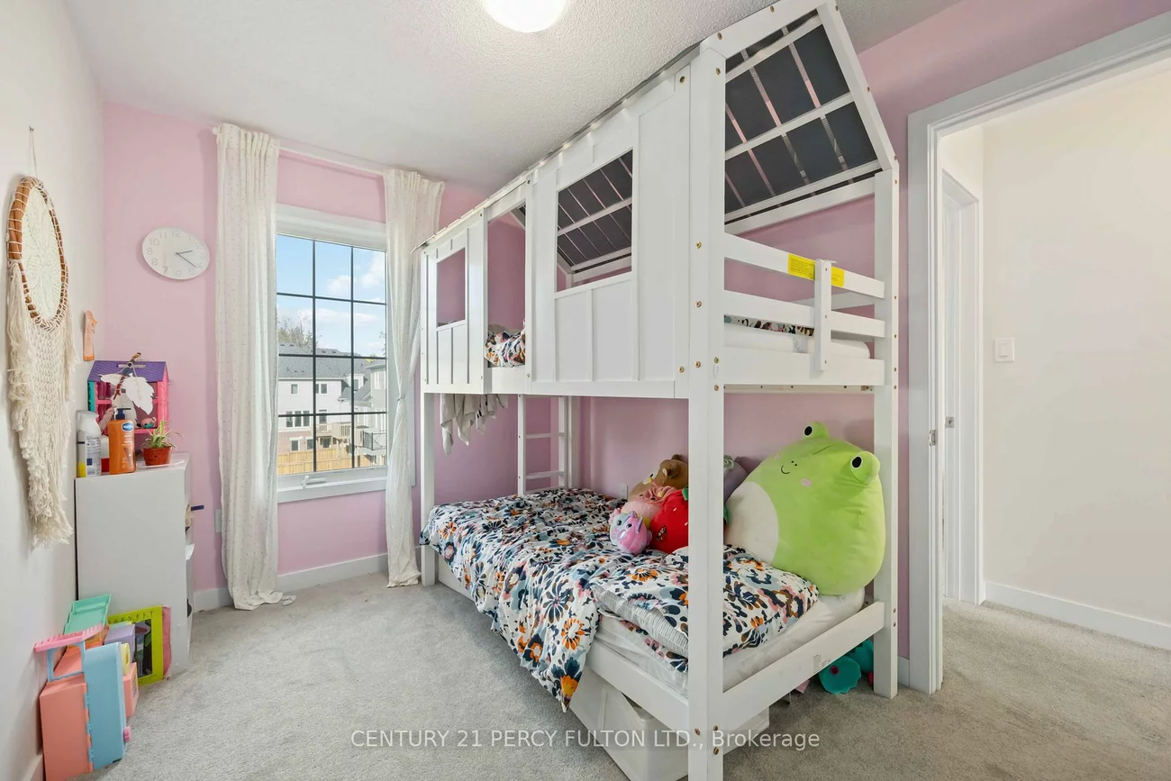 102, Lyall Stokes, Mt Albert, East Gwillimbury