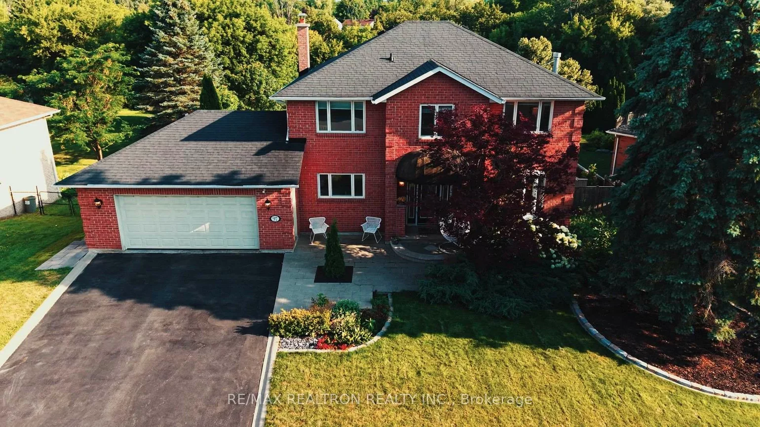 97, Thompson, Holland Landing, East Gwillimbury