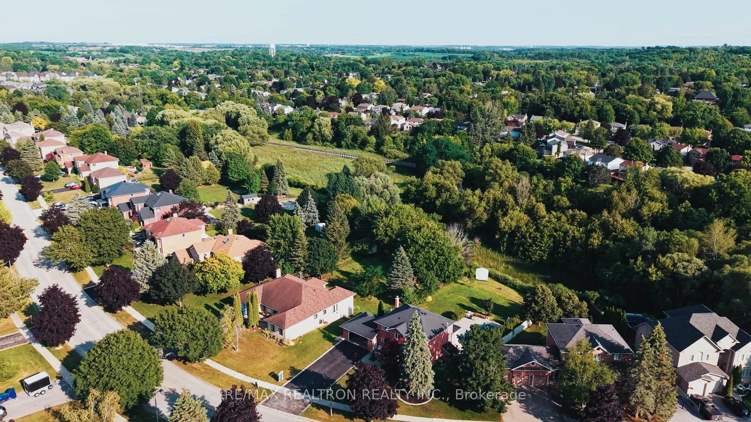 97, Thompson, Holland Landing, East Gwillimbury