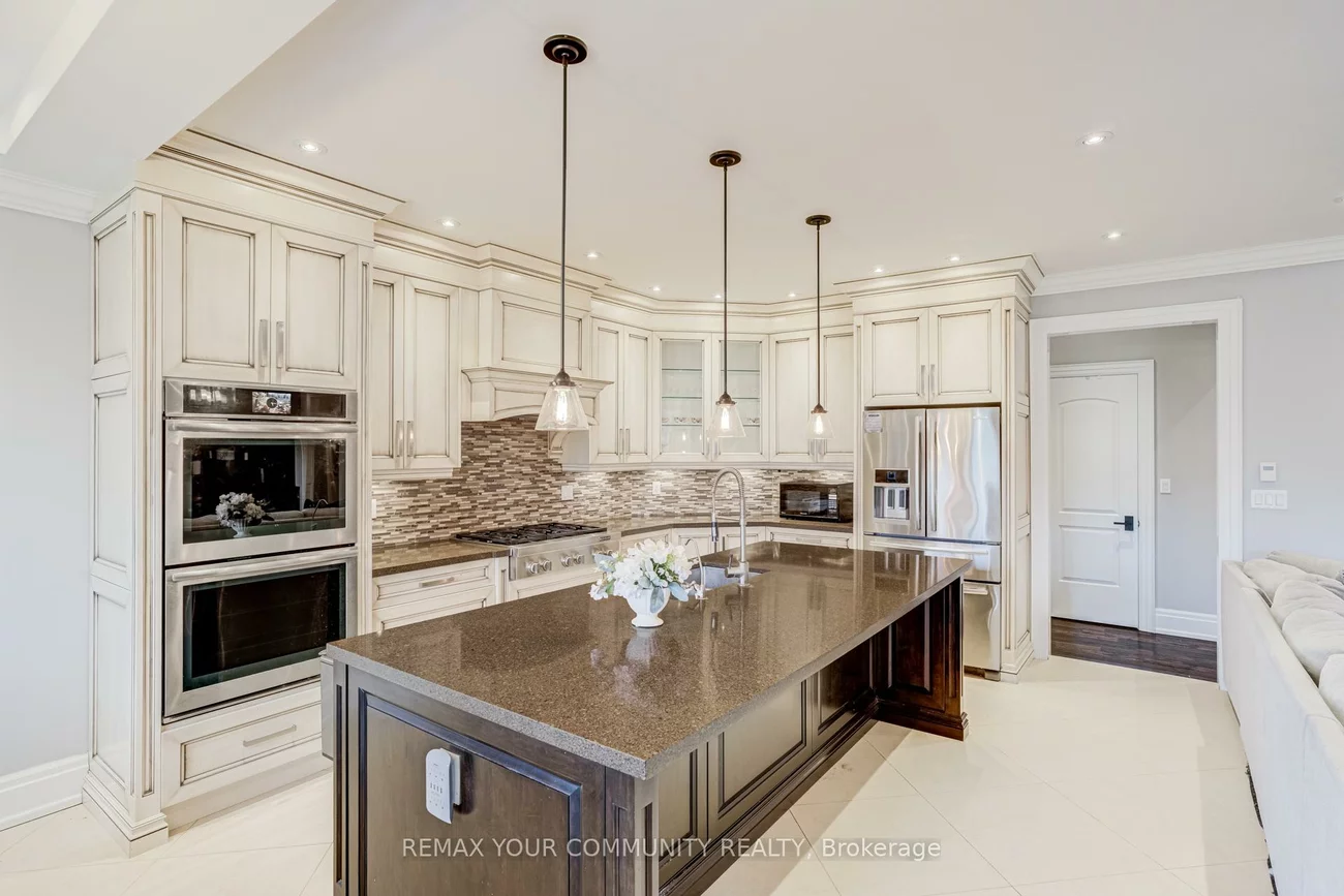 20111, Bathurst, Holland Landing, East Gwillimbury