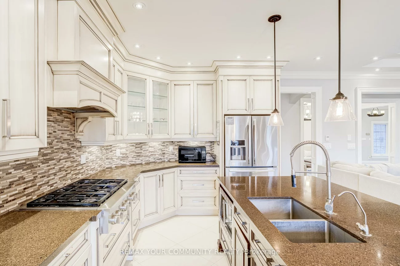20111, Bathurst, Holland Landing, East Gwillimbury