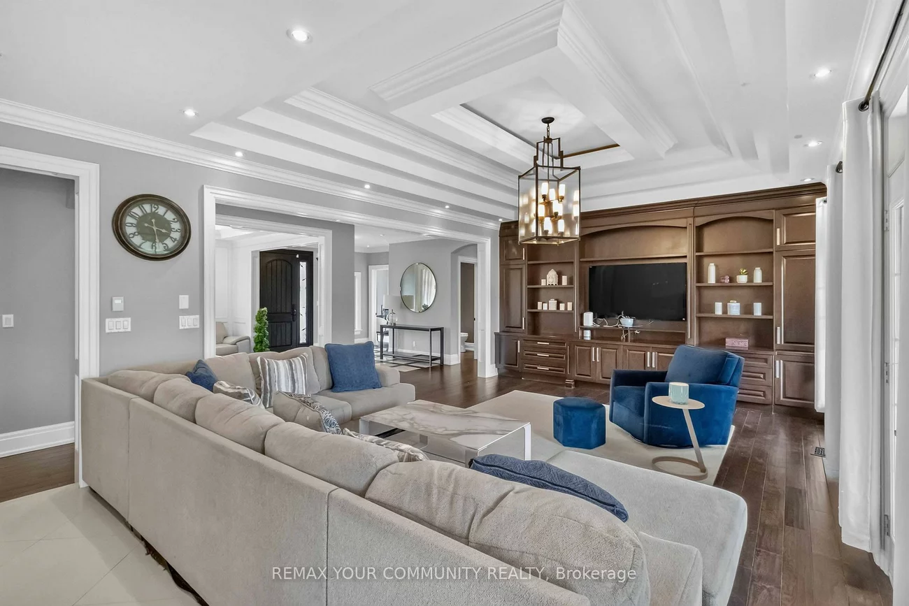 20111, Bathurst, Holland Landing, East Gwillimbury