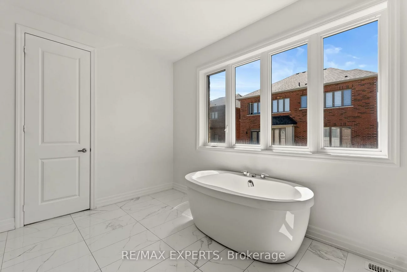 17, Red Rose, Holland Landing, East Gwillimbury