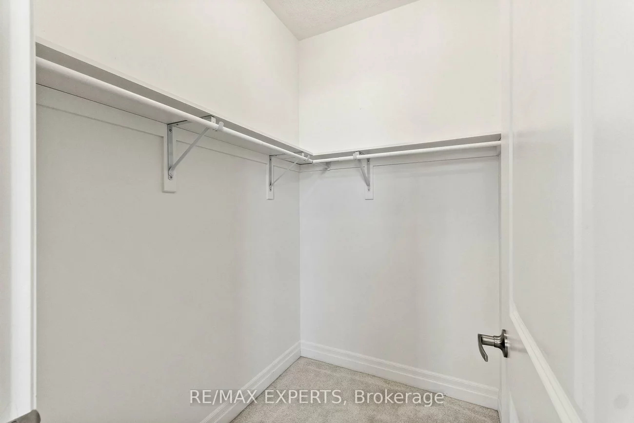 17, Red Rose, Holland Landing, East Gwillimbury