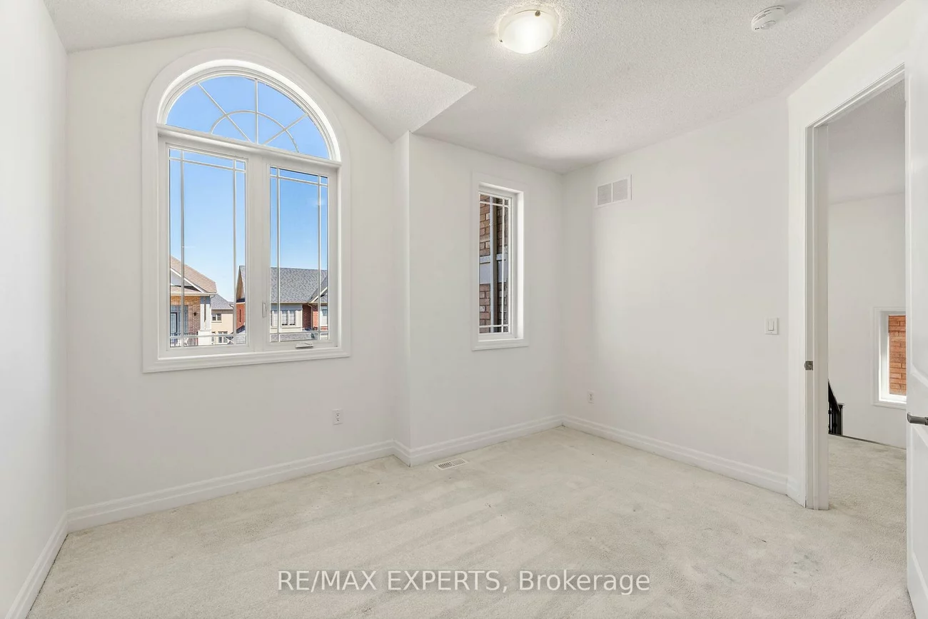 17, Red Rose, Holland Landing, East Gwillimbury