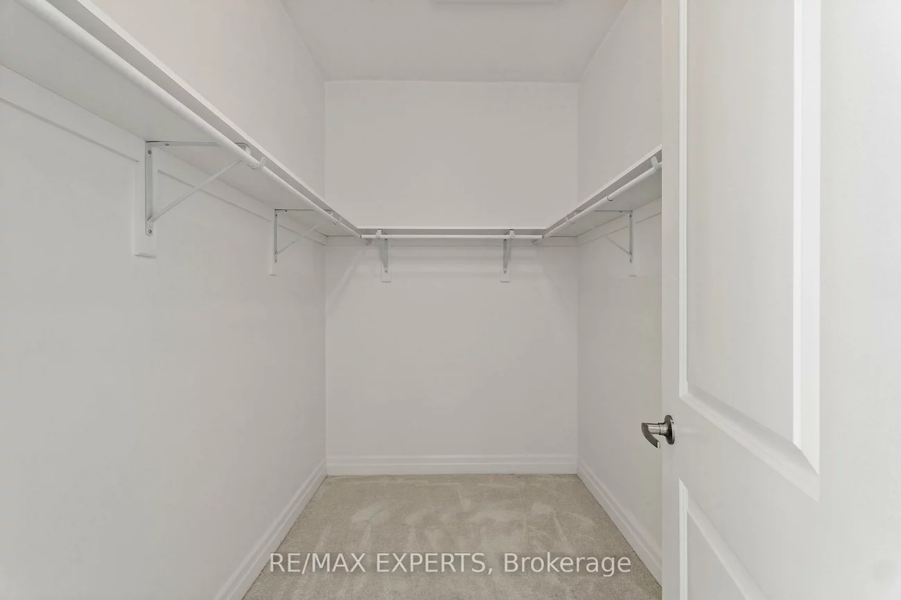 17, Red Rose, Holland Landing, East Gwillimbury