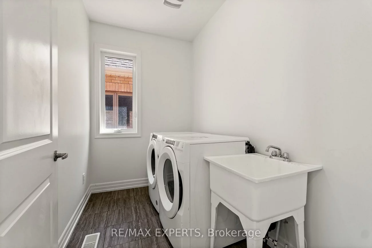17, Red Rose, Holland Landing, East Gwillimbury