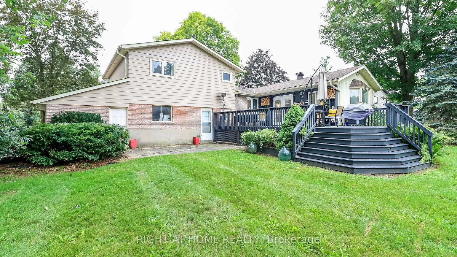 8, Sunset, Holland Landing, East Gwillimbury