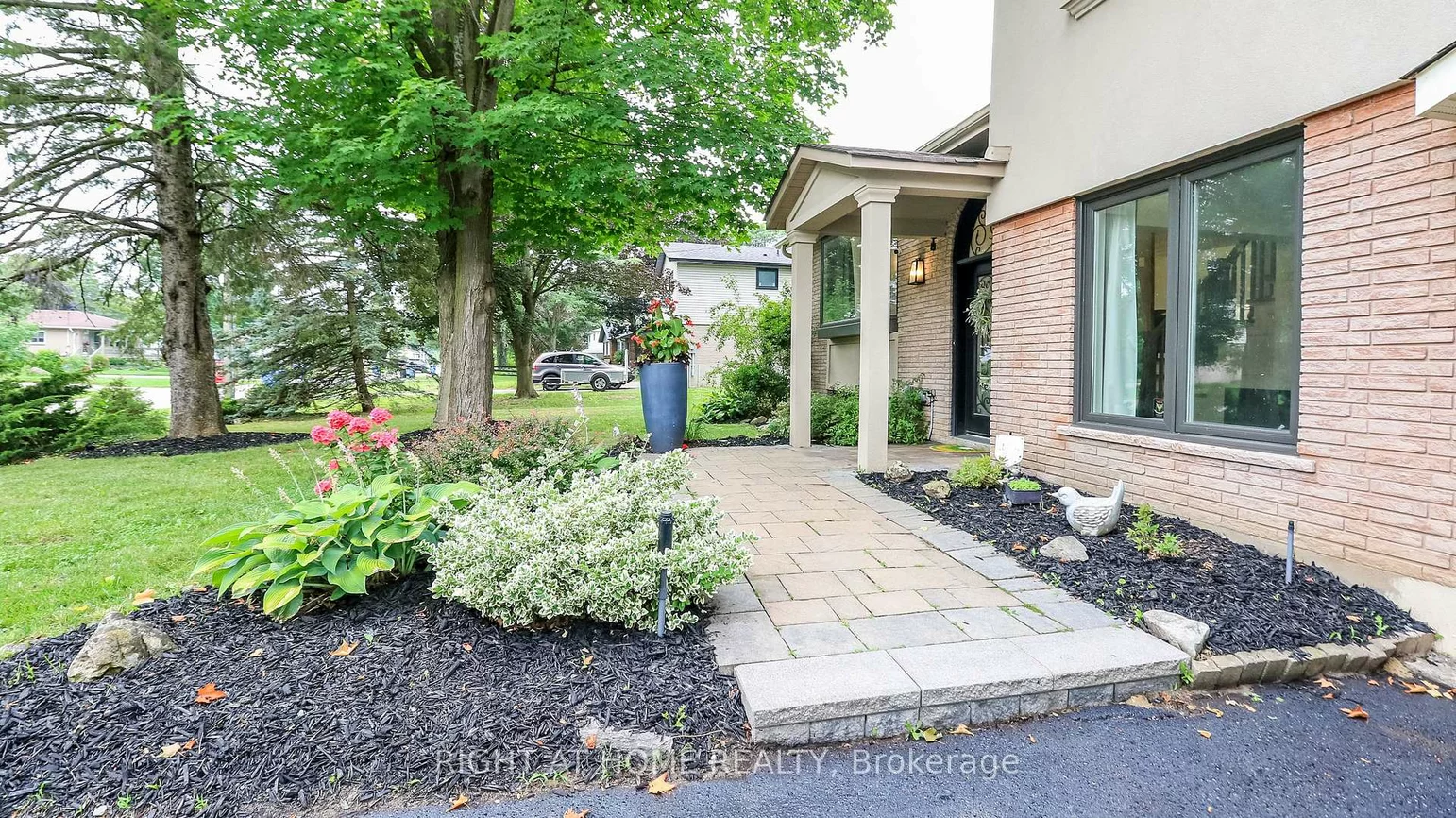 8, Sunset, Holland Landing, East Gwillimbury