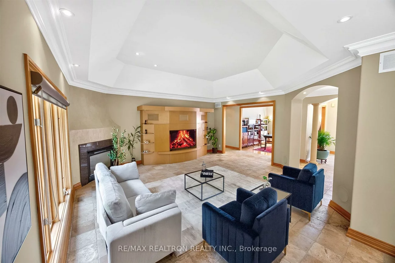 24, Maplehyrn, Sharon, East Gwillimbury