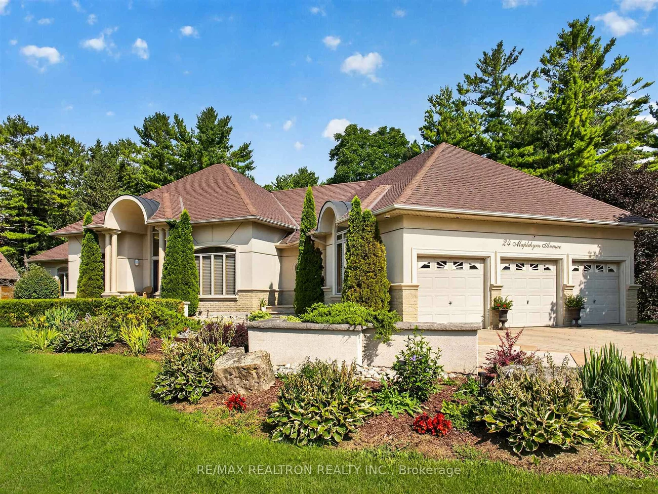 24, Maplehyrn, Sharon, East Gwillimbury
