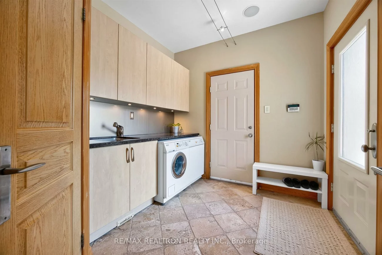 24, Maplehyrn, Sharon, East Gwillimbury