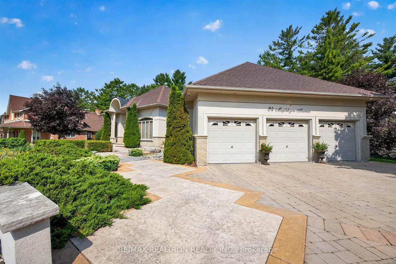 24, Maplehyrn, Sharon, East Gwillimbury