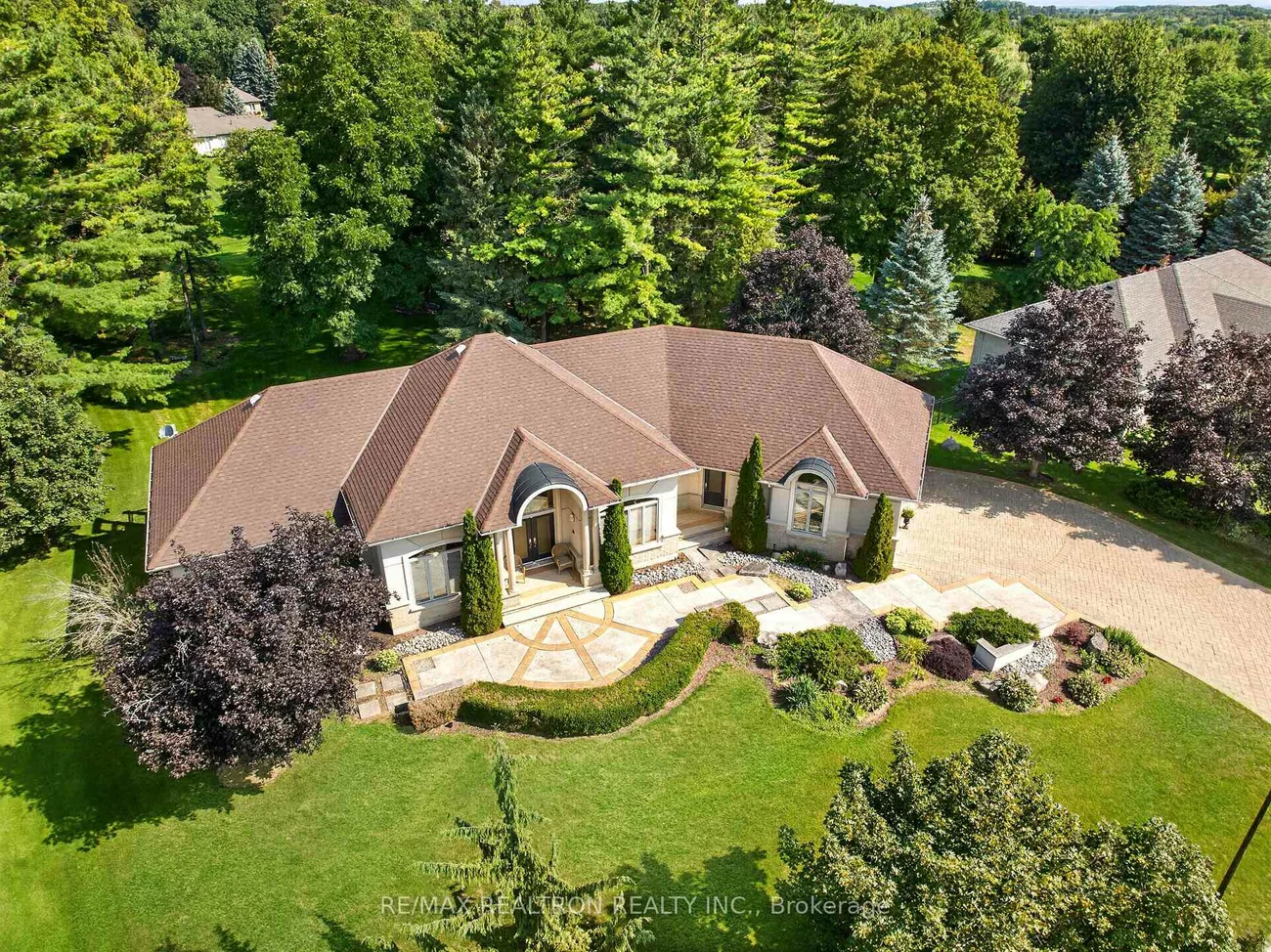 24, Maplehyrn, Sharon, East Gwillimbury