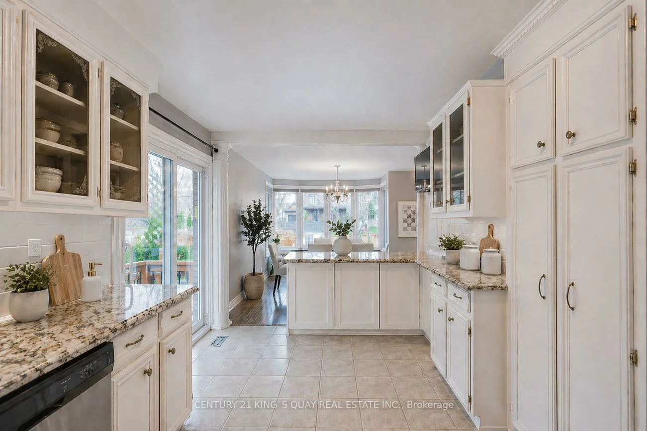 11, George, Sharon, East Gwillimbury