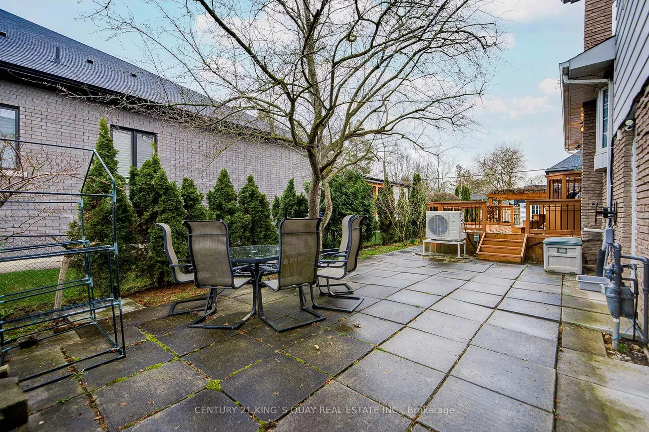 11, George, Sharon, East Gwillimbury