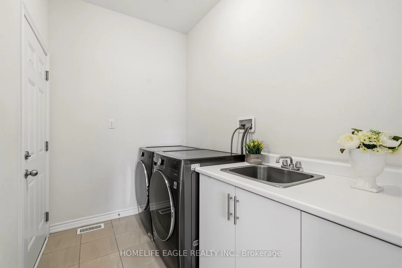 20, Viola, Sharon, East Gwillimbury