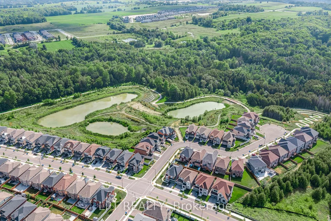 33, Mondial, Queensville, East Gwillimbury