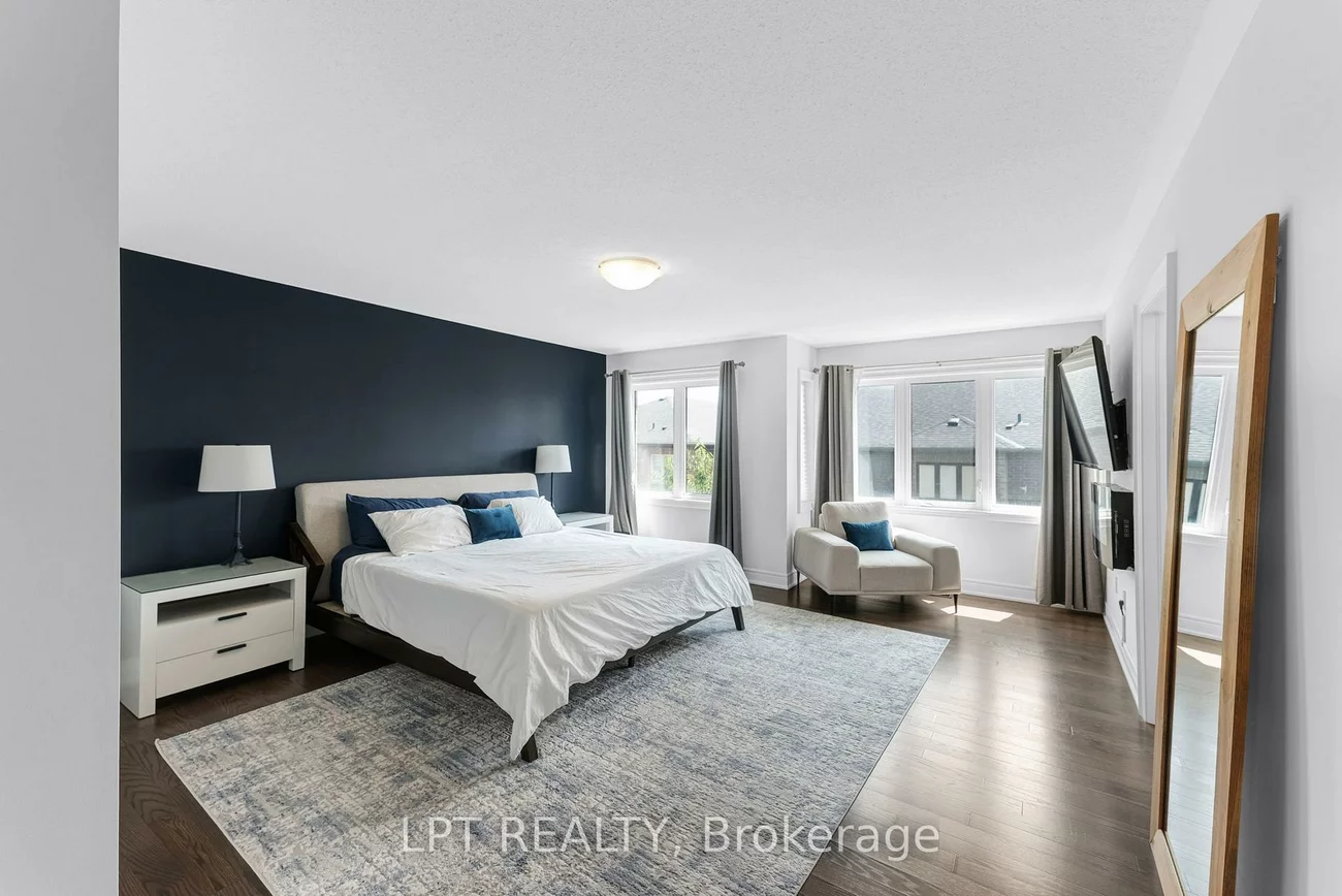 33, Mondial, Queensville, East Gwillimbury