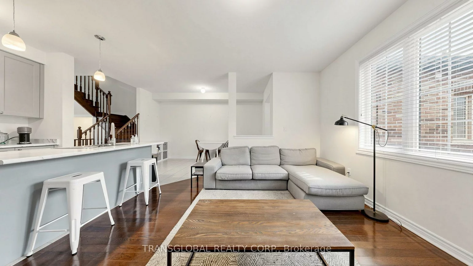 181, Beechborough, Sharon, East Gwillimbury
