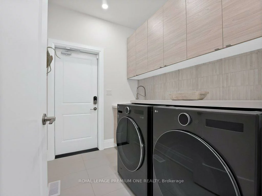 6, Byblos, Holland Landing, East Gwillimbury