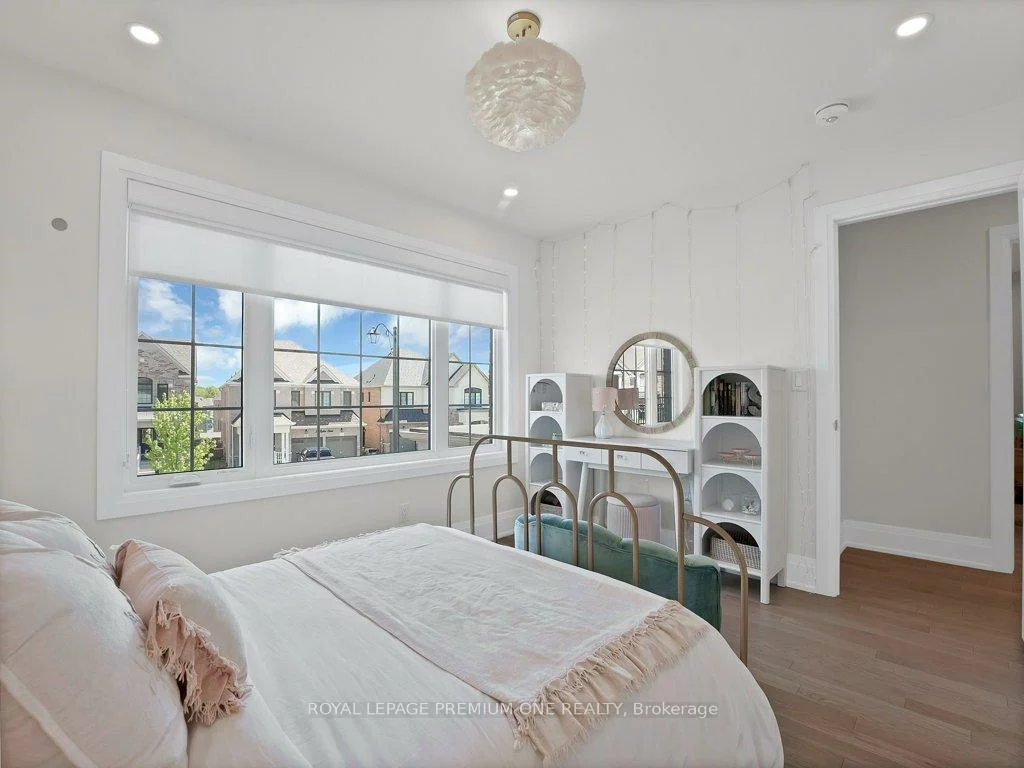 6, Byblos, Holland Landing, East Gwillimbury