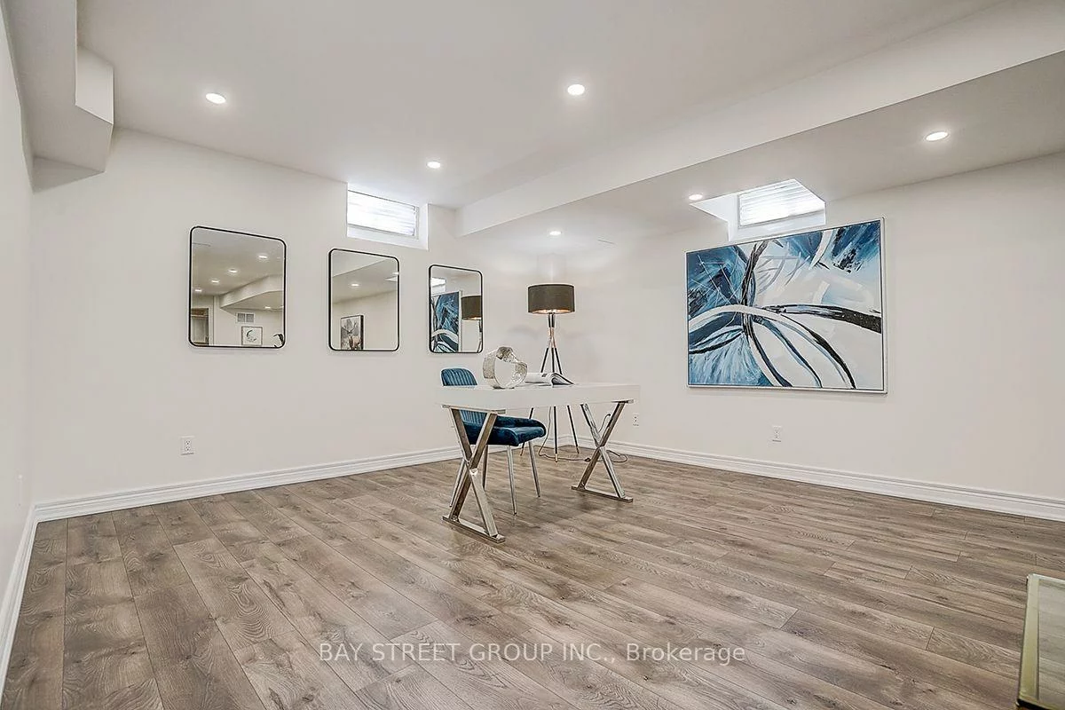 5, Blacksmith, Sharon, East Gwillimbury